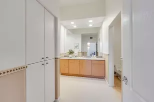 130 E San Fernando St 25, San Jose, CA 95112 - Photo 14