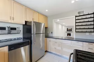 123 Mission Dr, East Palo Alto, CA 94303 - Photo 10