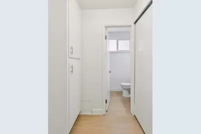 122 N Claremont St, San Mateo, CA 94401 - Photo 42