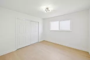 122 N Claremont St, San Mateo, CA 94401 - Photo 40