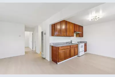 122 N Claremont St, San Mateo, CA 94401 - Photo 34