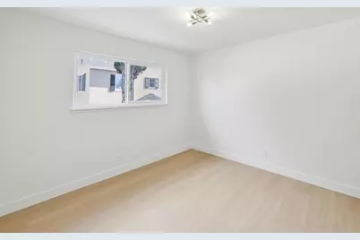 122 N Claremont St, San Mateo, CA 94401 - Photo 46