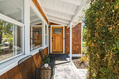 1131 King St, Redwood City, CA 94061 - Photo 2