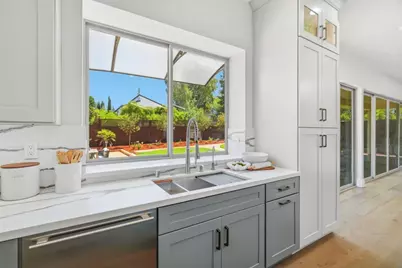 14302 Lora Dr, Los Gatos, CA 95032 - Photo 24