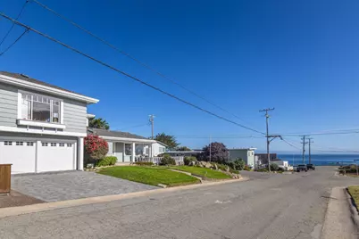1205 Surf Ave, Pacific Grove, CA 93950 - Photo 4