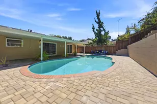 2460 Edith Ave, Redwood City, CA 94061 - Photo 32