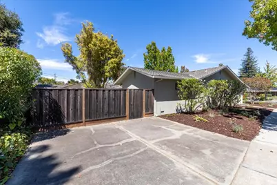 1653 Kitchener Dr, Sunnyvale, CA 94087 - Photo 38