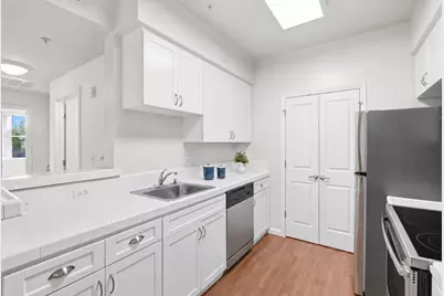 1982 W Bayshore Rd 214, East Palo Alto, CA 94303 - Photo 12