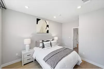 147 Orbit Way, Mountain View, CA 94043 - Photo 32