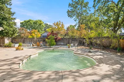 195 Pleasant Valley Dr, Walnut Creek, CA 94597 - Photo 38