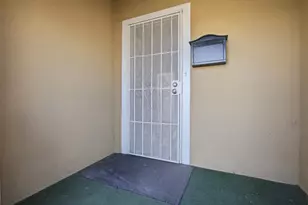 723 H St, Los Banos, CA 93635 - Photo 6