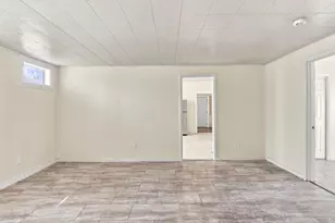 723 H St, Los Banos, CA 93635 - Photo 14