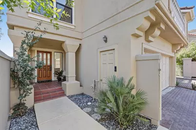 4 Honeysuckle Ln, San Carlos, CA 94070 - Photo 4