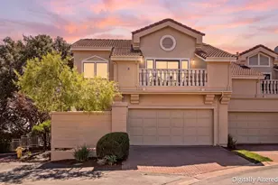 4 Honeysuckle Ln, San Carlos, CA 94070 - Photo 2