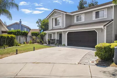 1911 Glarner St, Hollister, CA 95023 - Photo 2
