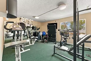 240 N Bayshore Blvd 307, San Mateo, CA 94401 - Photo 20