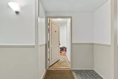 240 N Bayshore Blvd 307, San Mateo, CA 94401 - Photo 2