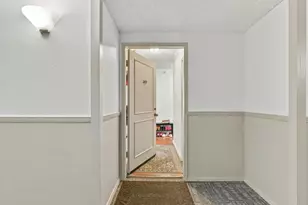 240 N Bayshore Blvd 307, San Mateo, CA 94401 - Photo 2