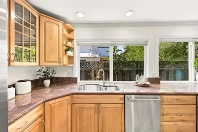 1005 Iris Ave, Sunnyvale, CA 94086 - Photo 16