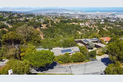 Hillside Dr, Burlingame, CA 94010 - Photo 46