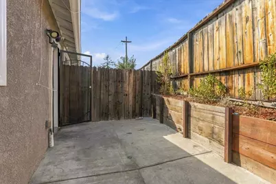 3562 Oakleaf Dr, San Jose, CA 95127 - Photo 34