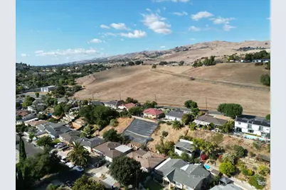 3562 Oakleaf Dr, San Jose, CA 95127 - Photo 48