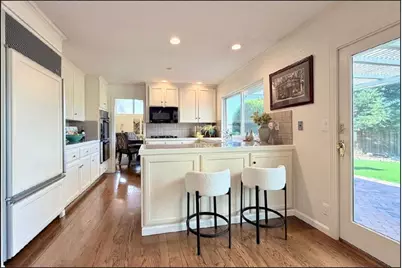 12498 Sumner Dr, Saratoga, CA 95070 - Photo 4