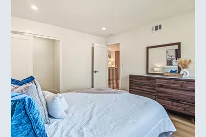 5166 Barron Park Dr, San Jose, CA 95136 - Photo 28