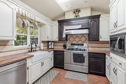 14921 Donner Dr, San Jose, CA 95124 - Photo 12
