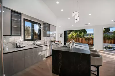 806 Emily Dr, Mountain View, CA 94043 - Photo 6