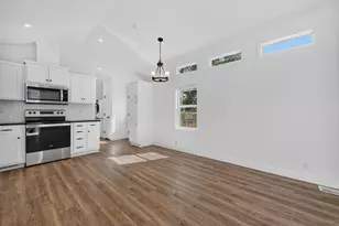 17445 Pleasant View Ave, Monte Sereno, CA 95030 - Photo 56