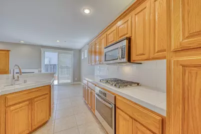 427 Chardonnay Dr, Salinas, CA 93906 - Photo 14