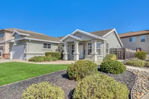427 Chardonnay Dr, Salinas, CA 93906 - Photo 2