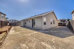427 Chardonnay Dr, Salinas, CA 93906 - Photo 22