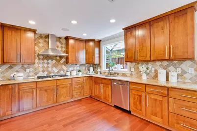 10531 Madera Dr, Cupertino, CA 95014 - Photo 16
