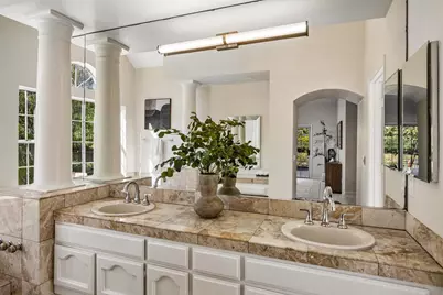 12078 Beauchamps Ln, Saratoga, CA 95070 - Photo 18