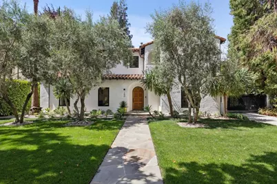 560 Center Dr, Palo Alto, CA 94301 - Photo 2