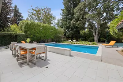 560 Center Dr, Palo Alto, CA 94301 - Photo 50