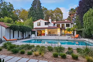 560 Center Dr, Palo Alto, CA 94301 - Photo 1
