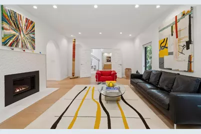 560 Center Dr, Palo Alto, CA 94301 - Photo 6
