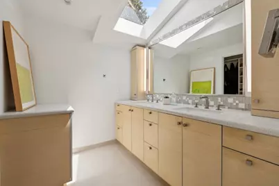560 Center Dr, Palo Alto, CA 94301 - Photo 32