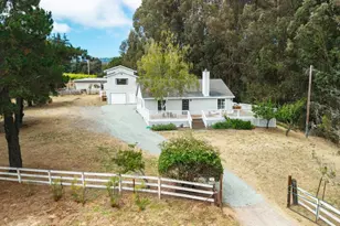 1100 Spring Hills Dr, Watsonville, CA 95076 - Photo 2