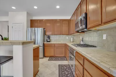 5704 Oakmont Dr, Richmond, CA 94806 - Photo 12
