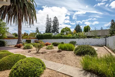 252 Lyell St, Los Altos, CA 94022 - Photo 2