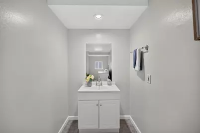 375 S 22nd St, San Jose, CA 95116 - Photo 16
