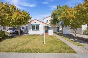 126 Rogers Ave, Watsonville, CA 95076 - Photo 2