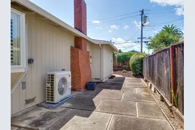 20658 Shelly Dr, Cupertino, CA 95014 - Photo 34