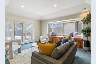 20658 Shelly Dr, Cupertino, CA 95014 - Photo 18