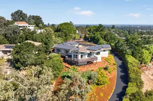 25322 La Rena Ln, Los Altos Hills, CA 94022 - Photo 2
