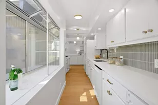 20 Roosevelt Cir, Palo Alto, CA 94306 - Photo 16